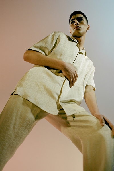 علامة Off White  تطلق مجموعة "رمضان"